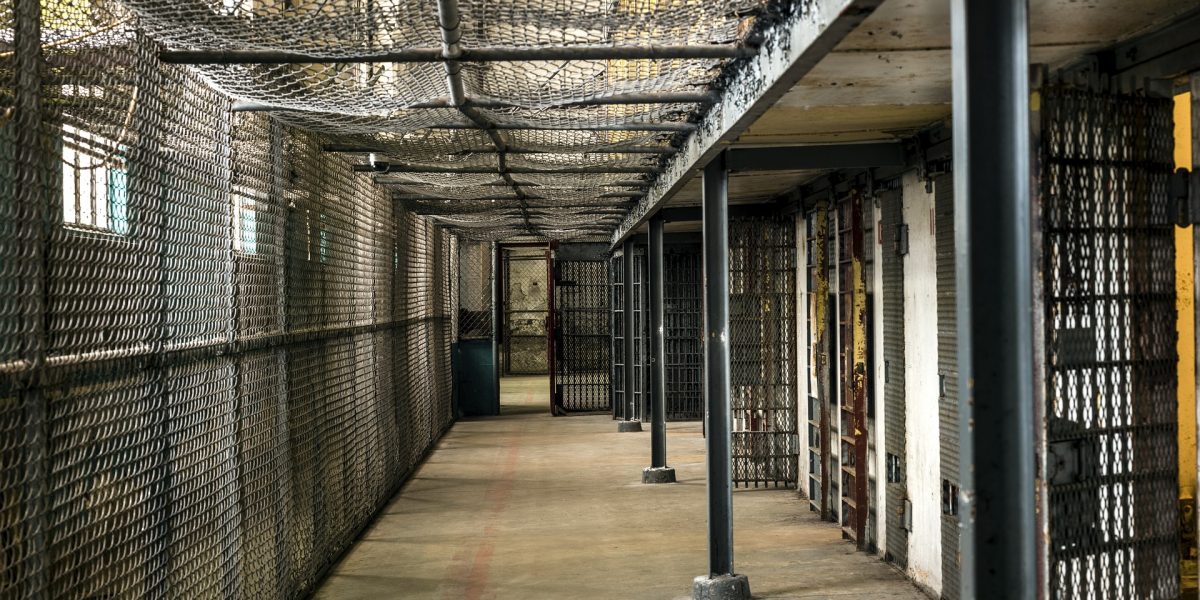 Amianto nelle carceri: la pena di morte concessa in Italia