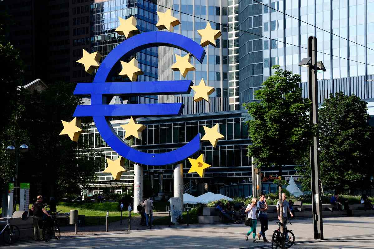 Euro- Adesso Basta